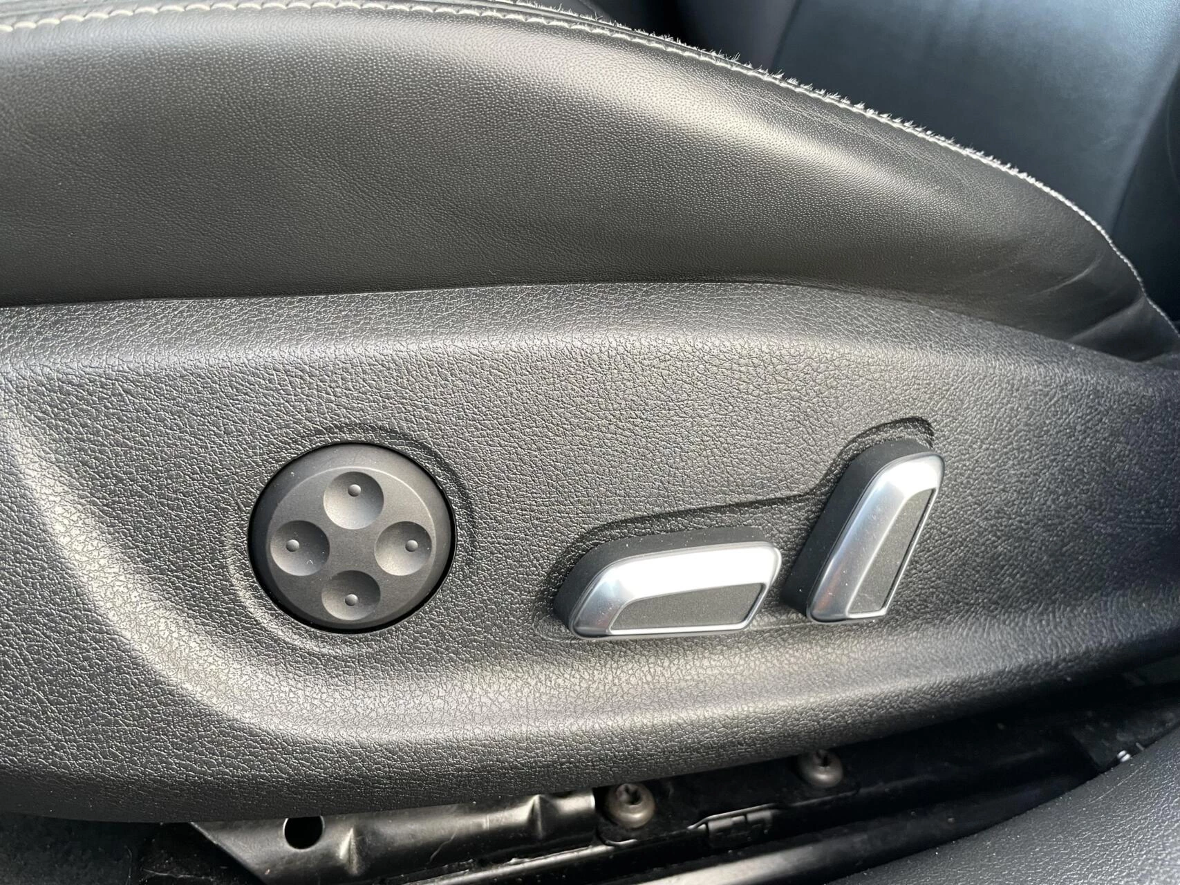 Hoofdafbeelding Audi S4