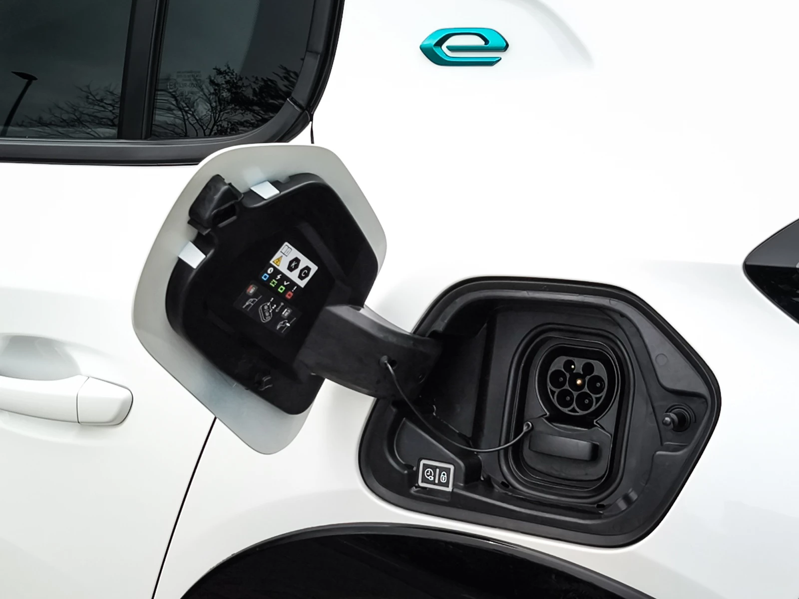 Hoofdafbeelding Peugeot e-208