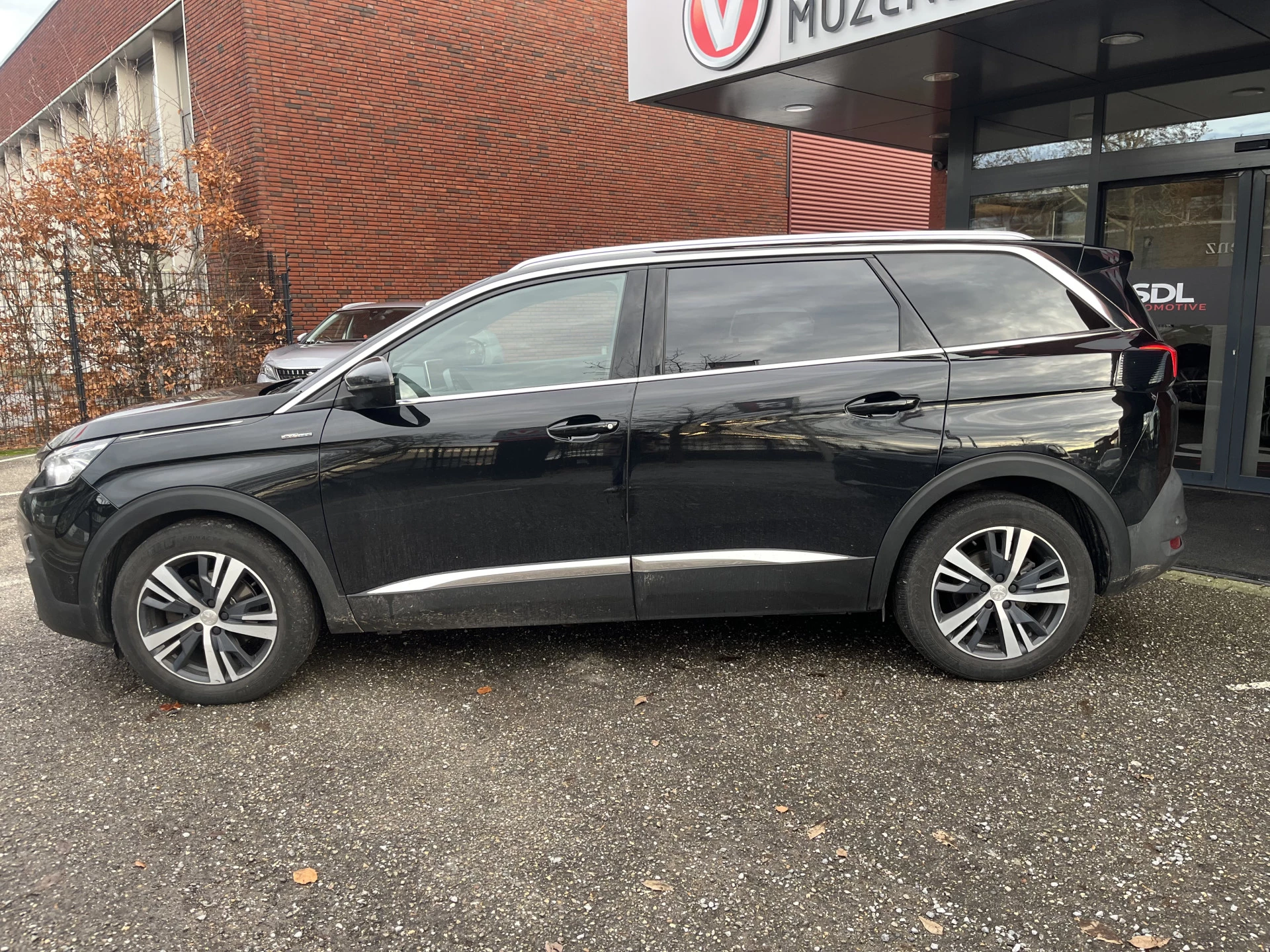 Hoofdafbeelding Peugeot 5008