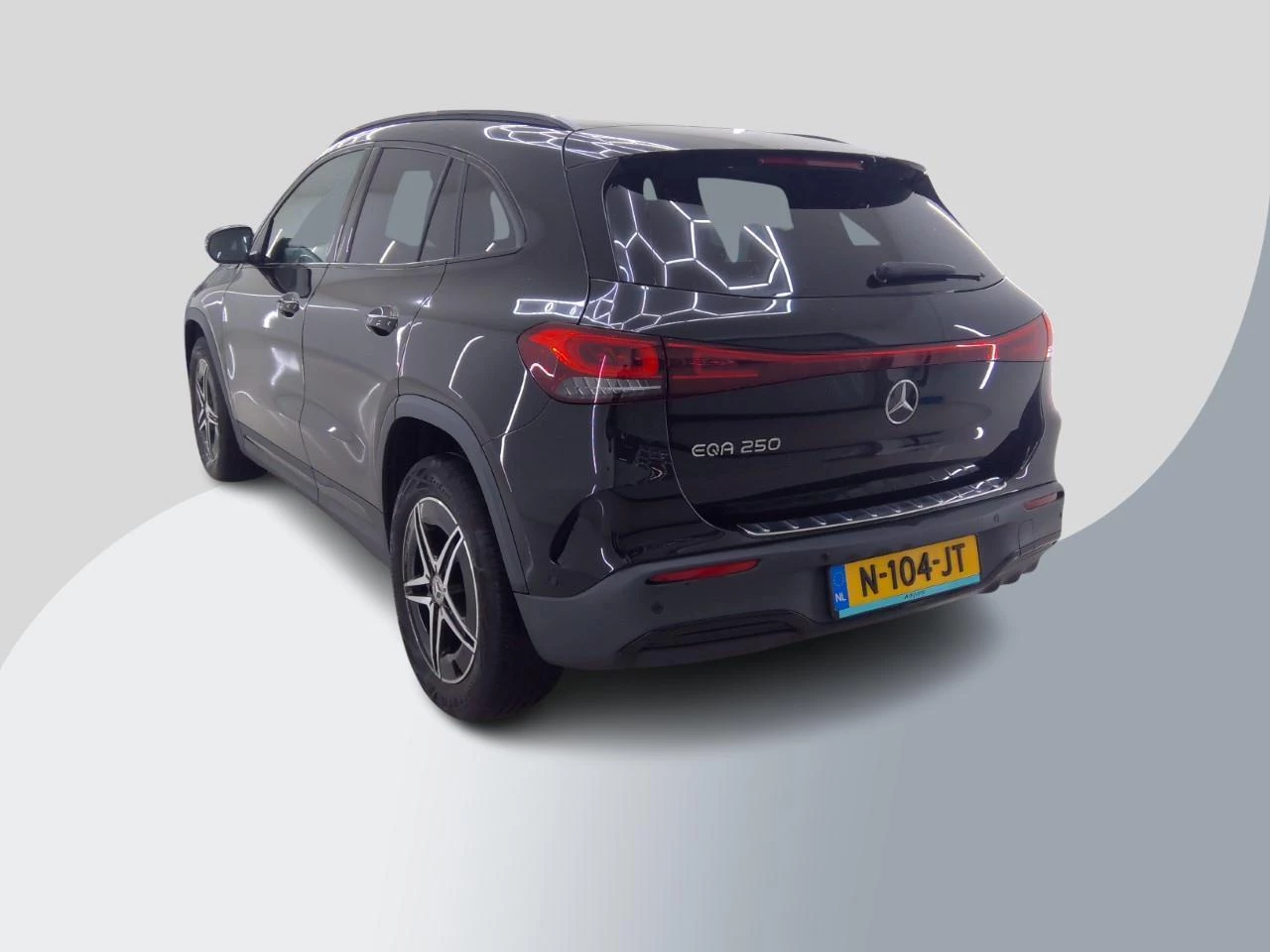 Hoofdafbeelding Mercedes-Benz EQA