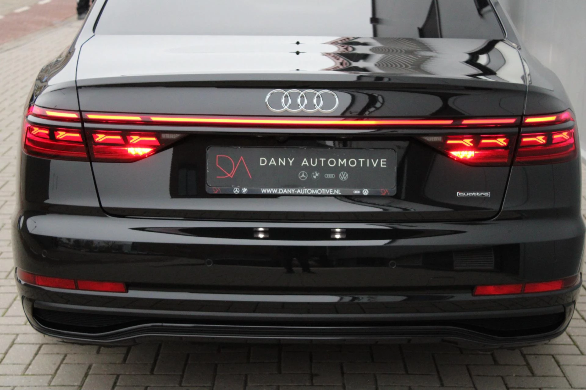 Hoofdafbeelding Audi A8