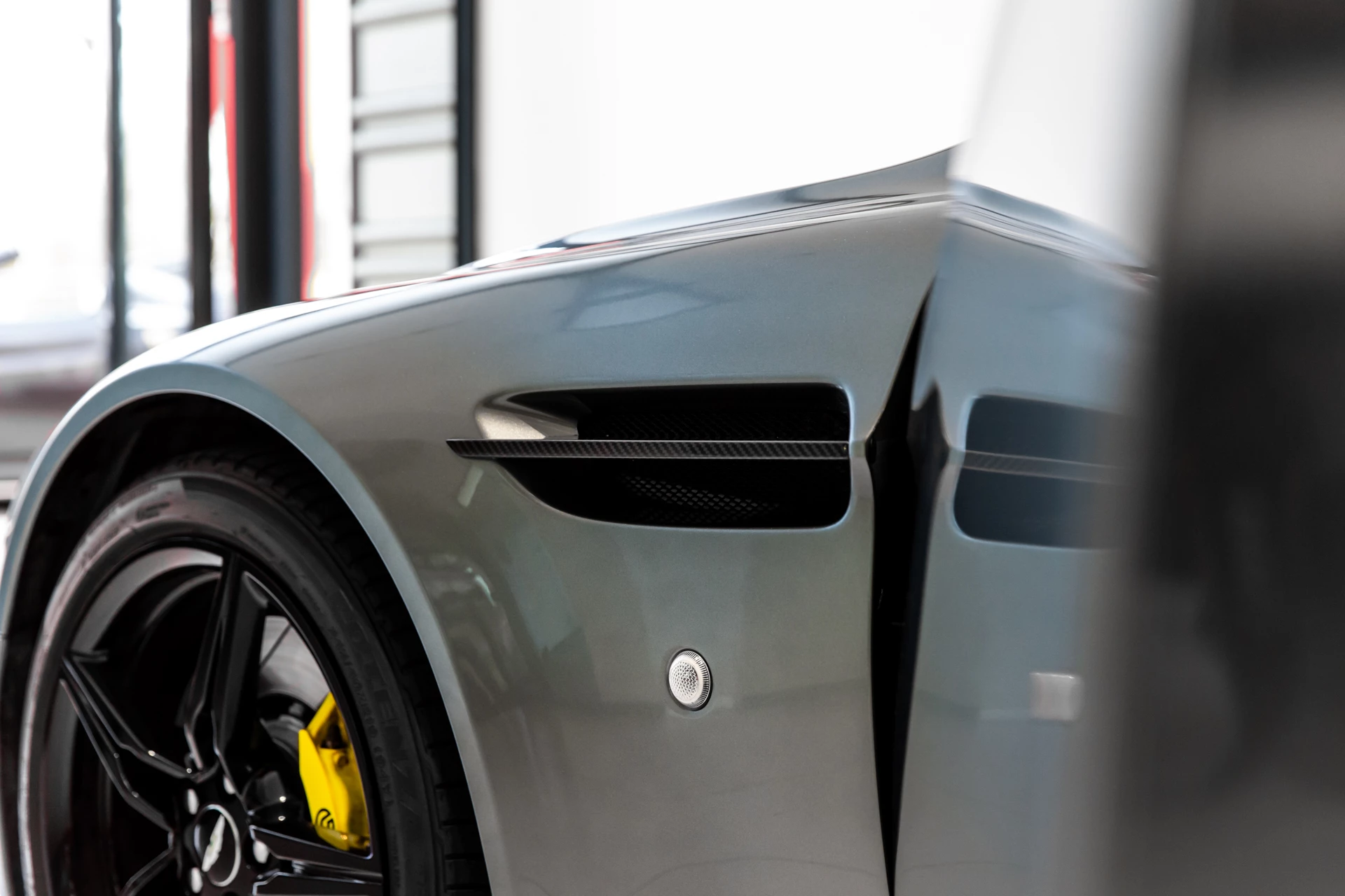 Hoofdafbeelding Aston Martin V8 Vantage