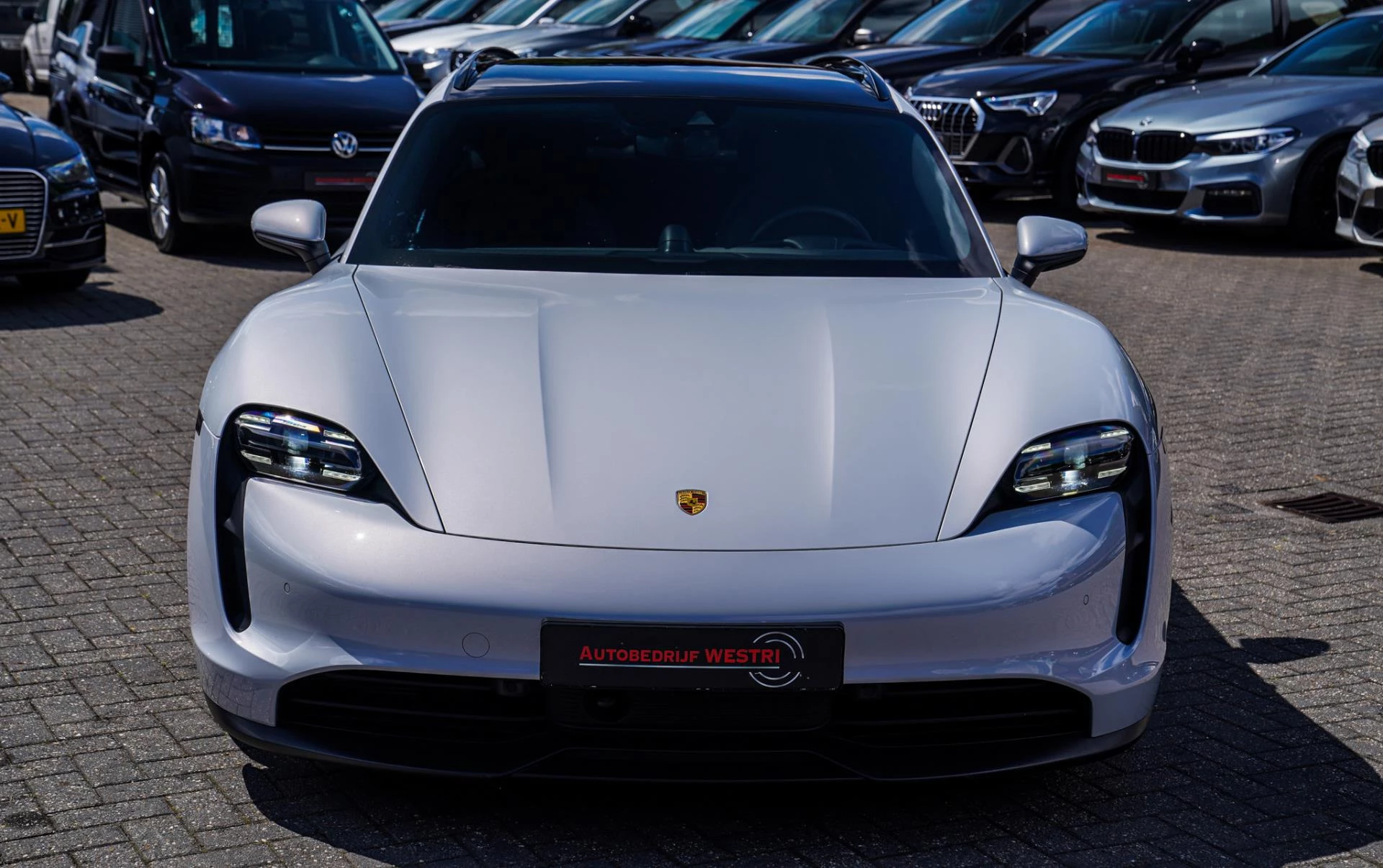 Hoofdafbeelding Porsche Taycan