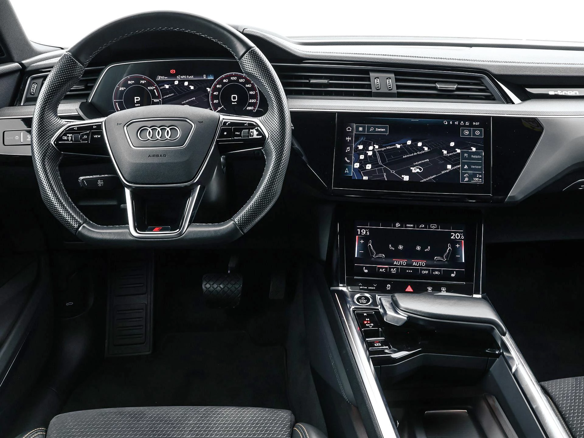 Hoofdafbeelding Audi e-tron