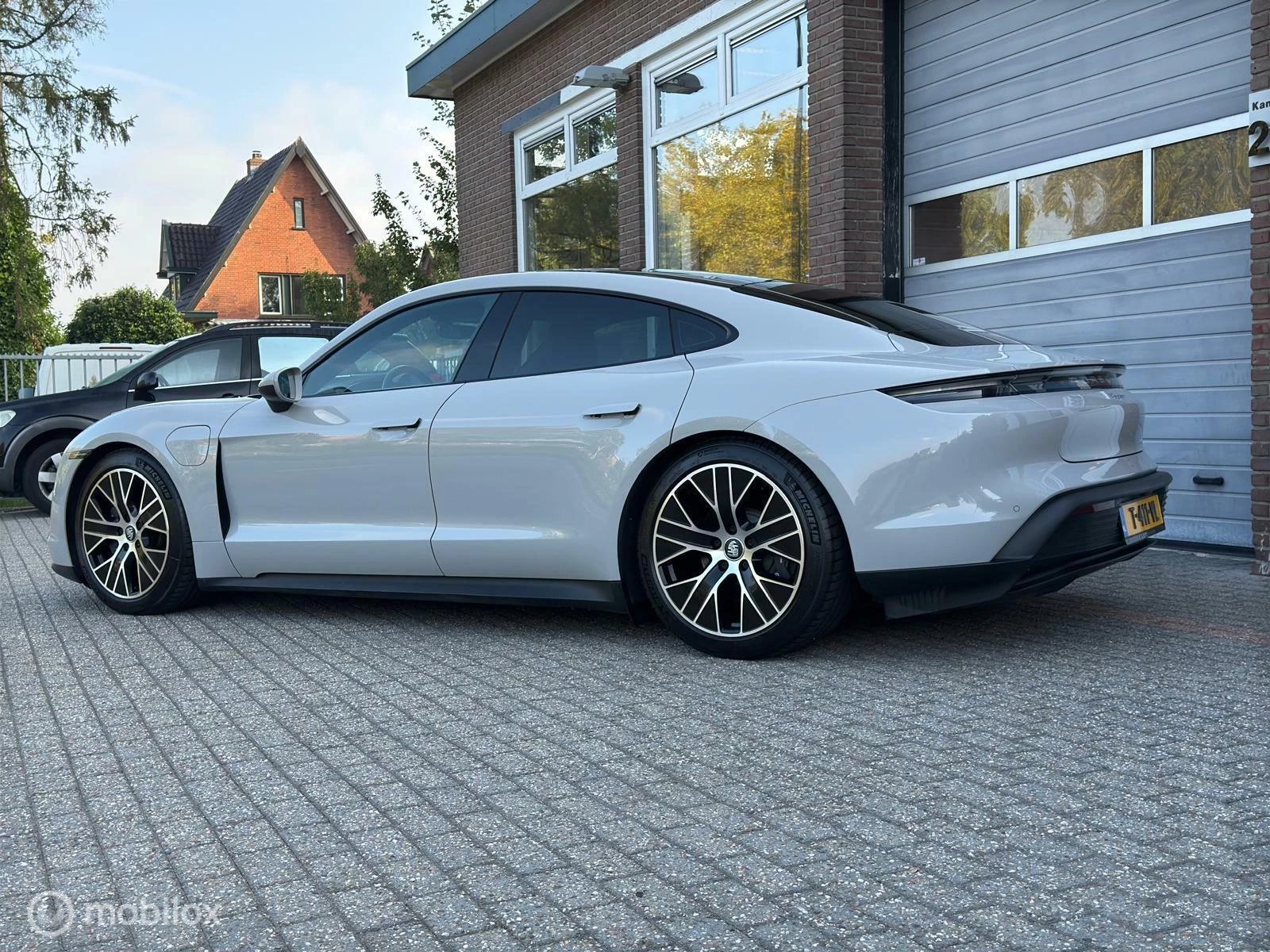 Hoofdafbeelding Porsche Taycan