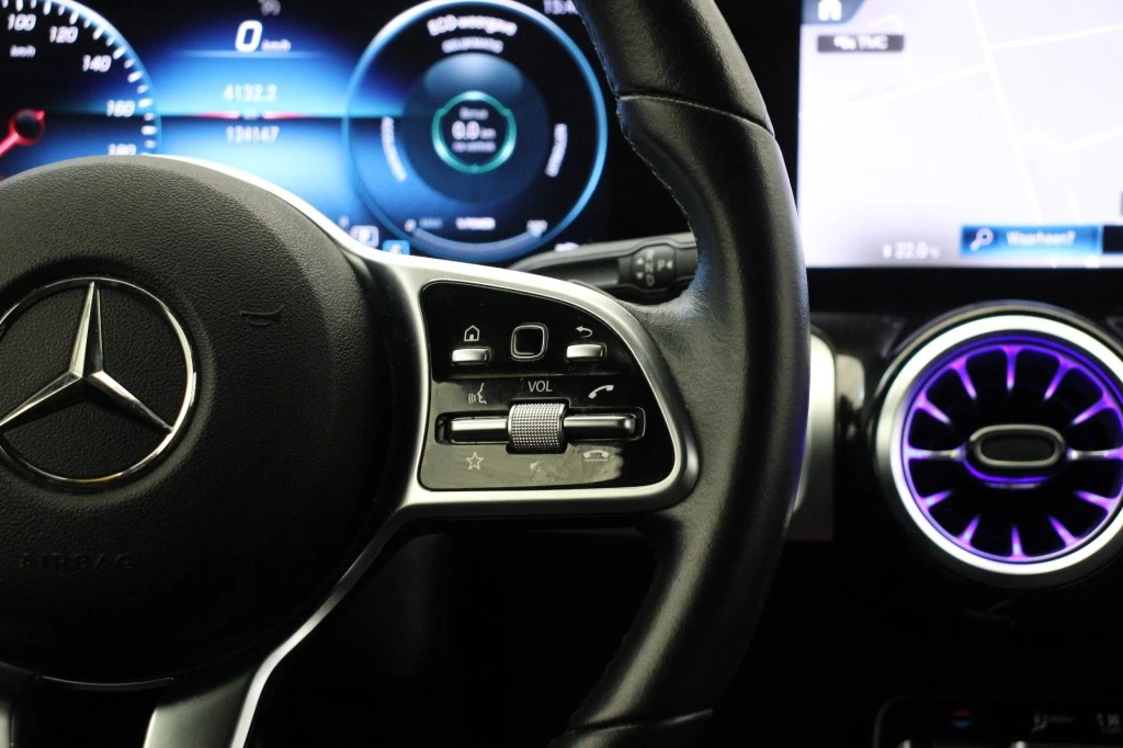 Hoofdafbeelding Mercedes-Benz EQB