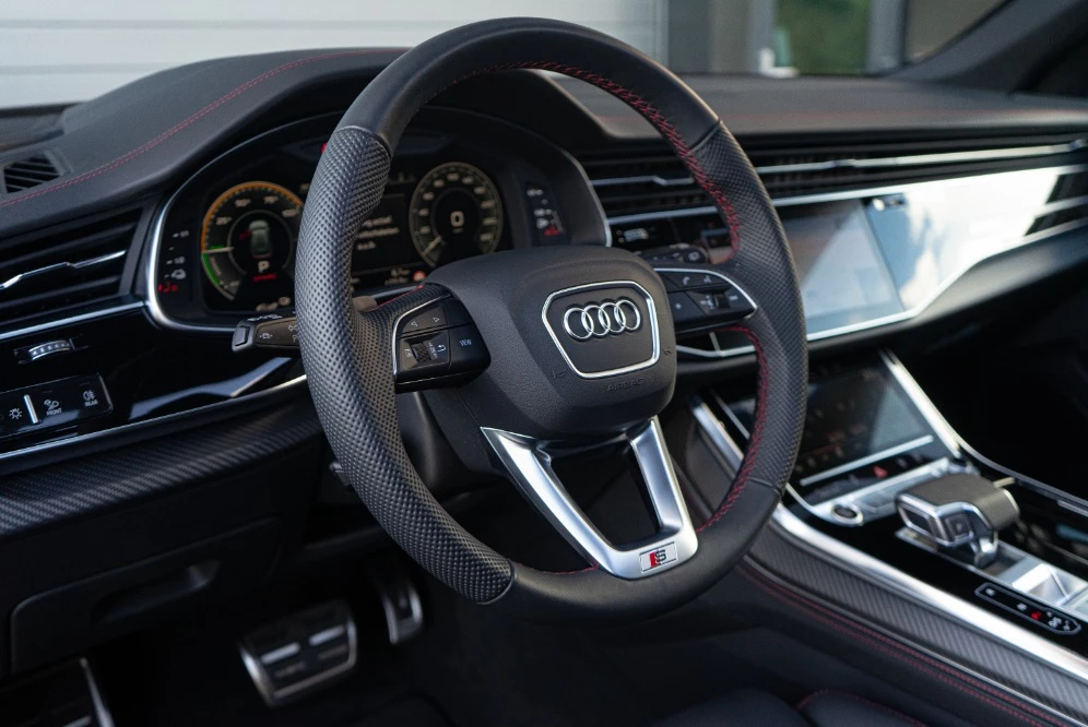 Hoofdafbeelding Audi Q8