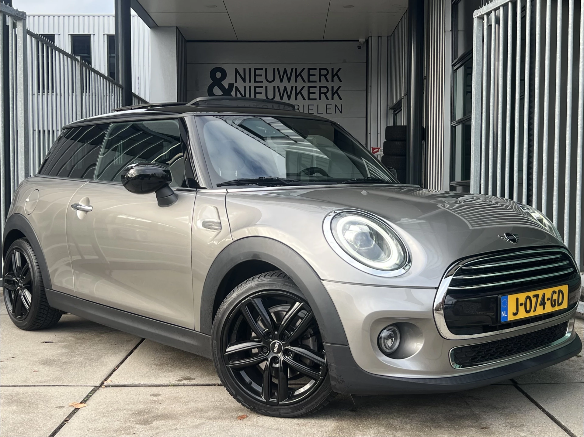 Hoofdafbeelding MINI Cooper