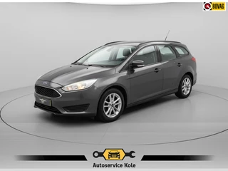 Ford Focus Wagon 1.0 Trend Edition * Navigatie * Parkeersensoren * Airco * Lichtmetalen Velgen *