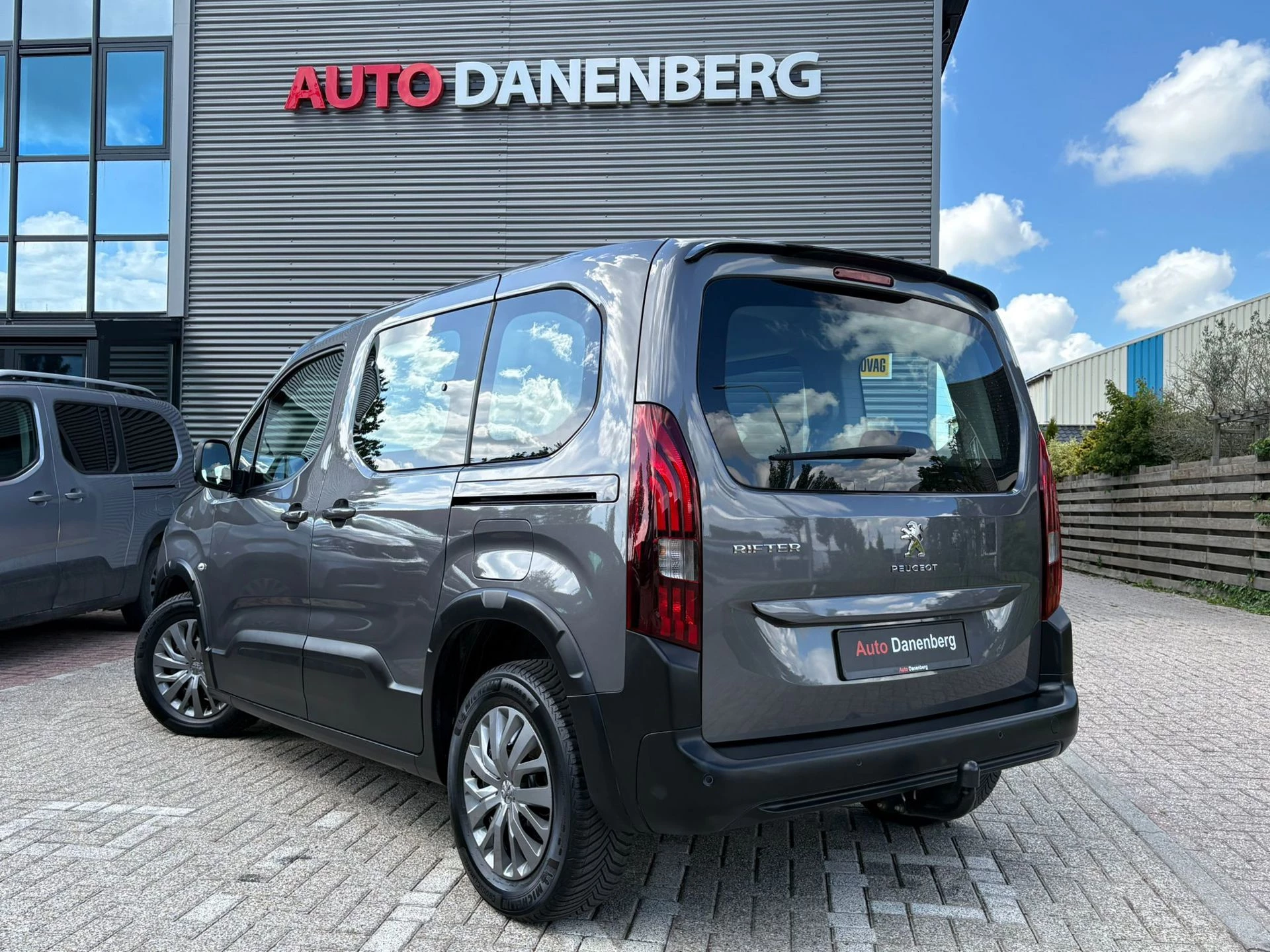 Hoofdafbeelding Peugeot Rifter
