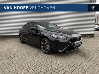 BMW 2 Serie Gran Coupé 220 M Sport Automaat / Panoramadak / Sportstoelen / Adaptieve LED / M Adaptief onderstel / Parking Assistant / Stoelverwarming