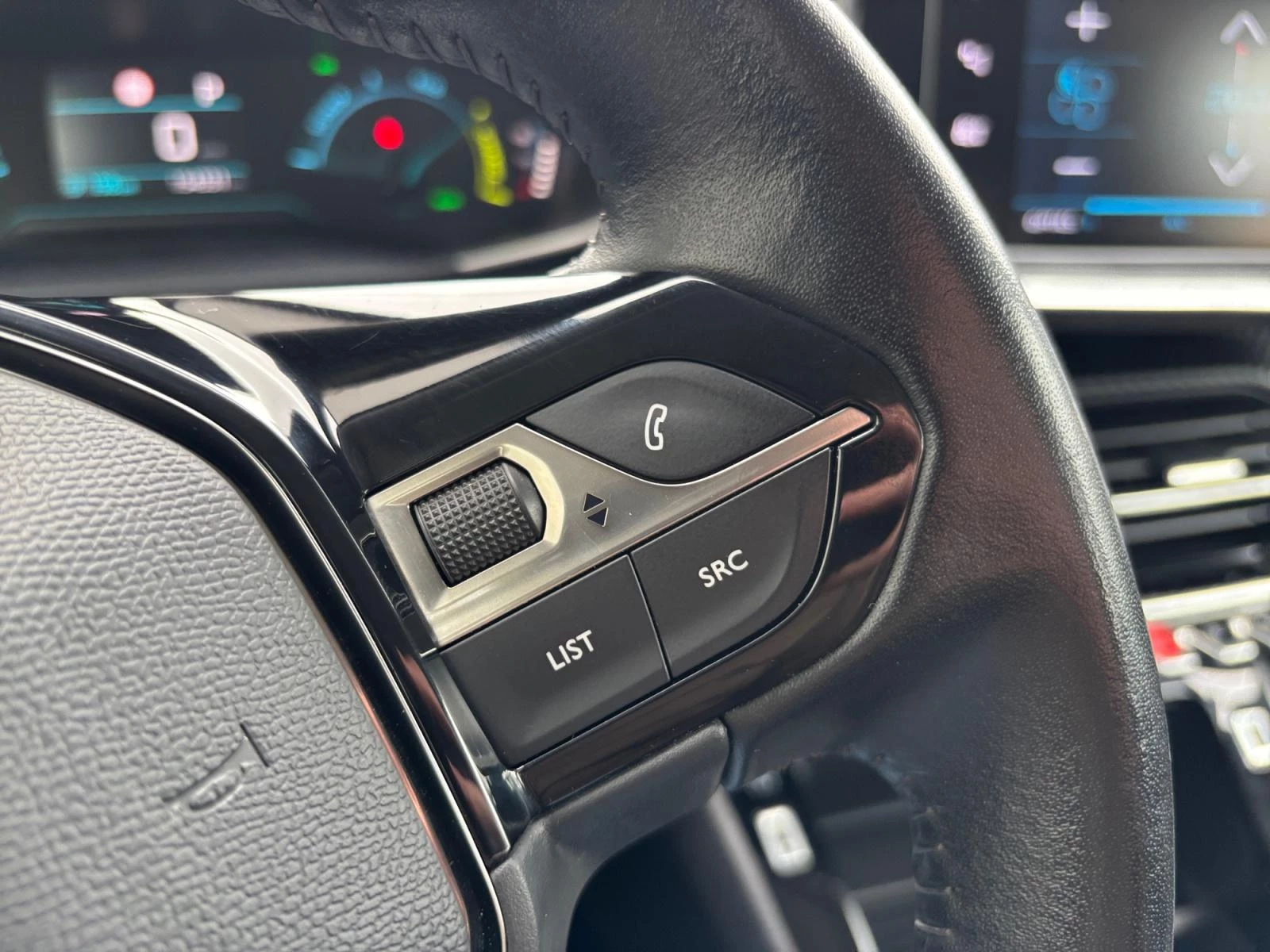 Hoofdafbeelding Peugeot e-2008