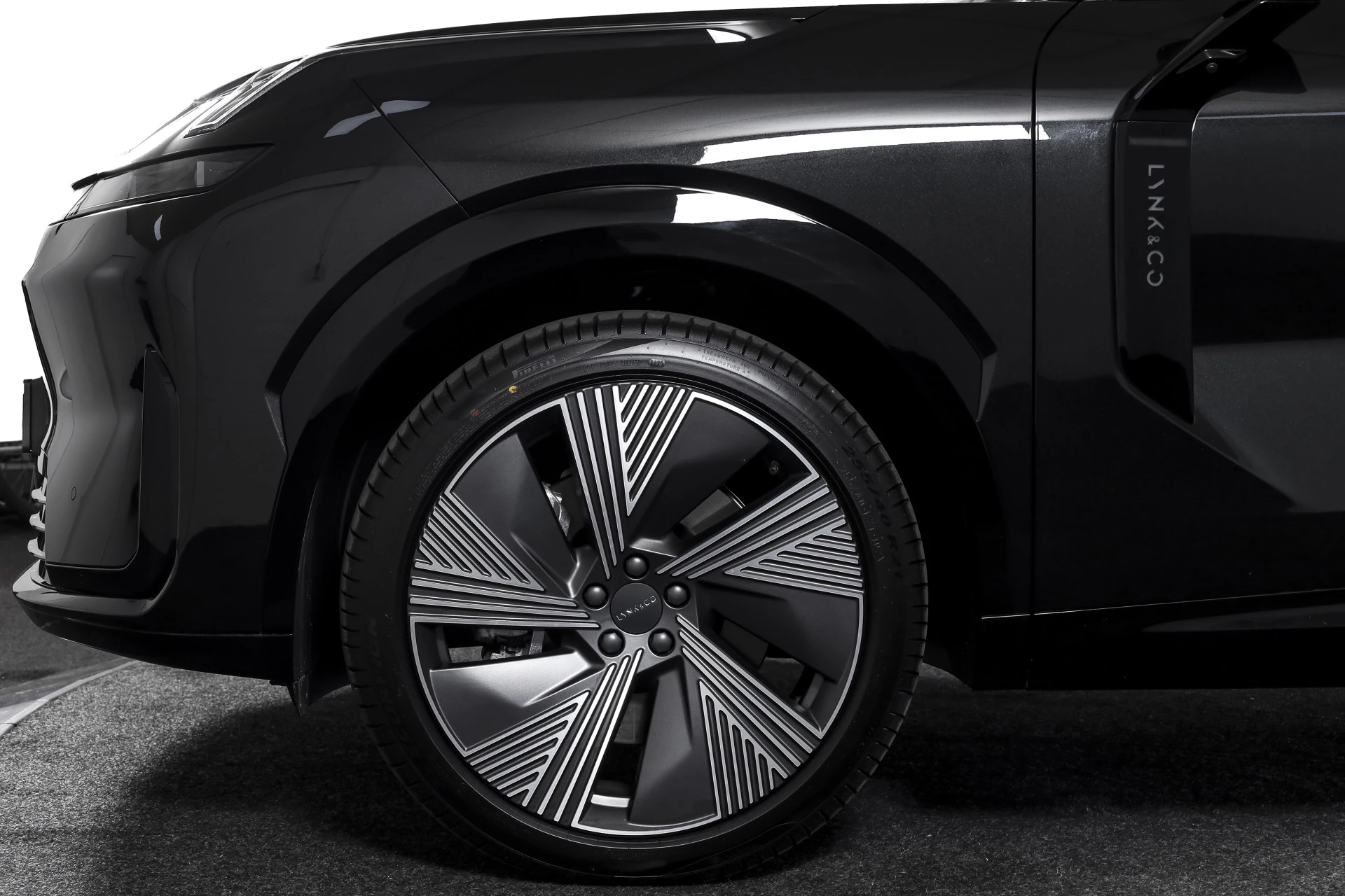 Hoofdafbeelding Lynk & Co 08