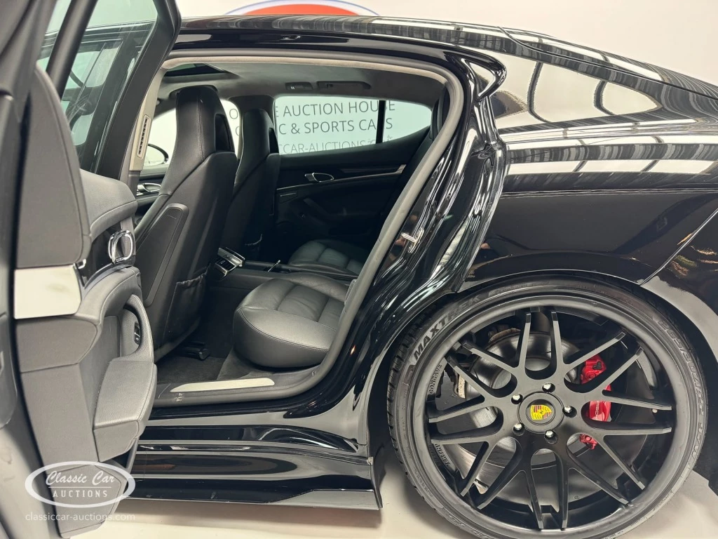 Hoofdafbeelding Porsche Panamera