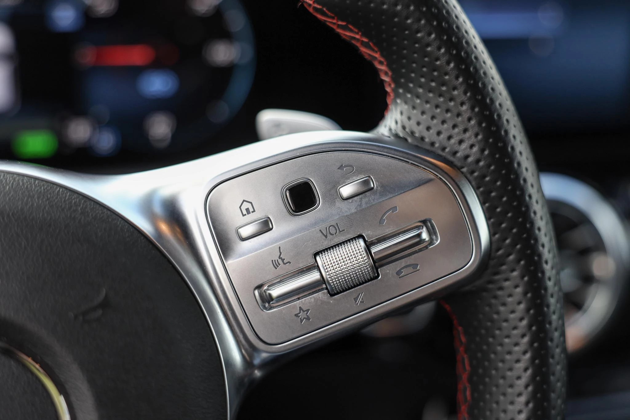 Hoofdafbeelding Mercedes-Benz EQA