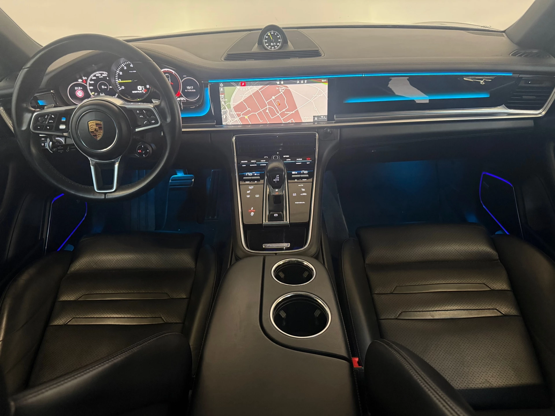 Hoofdafbeelding Porsche Panamera