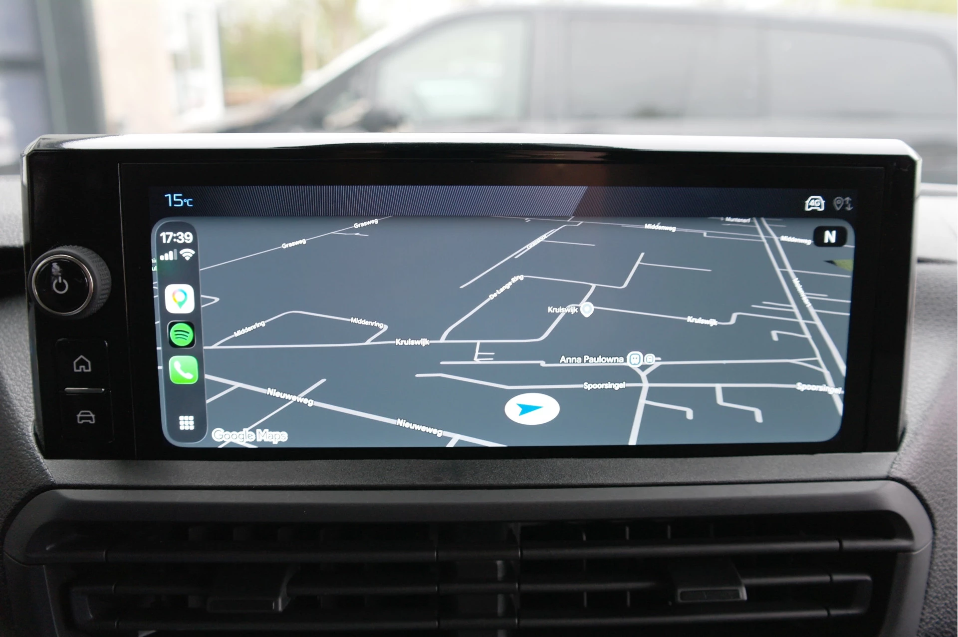 Hoofdafbeelding Peugeot e-Expert