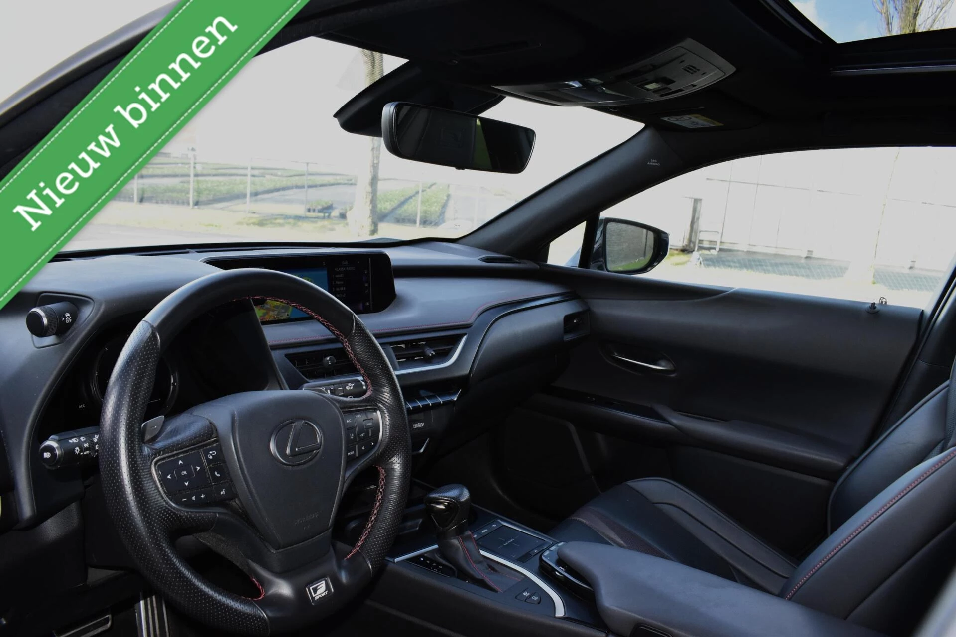 Hoofdafbeelding Lexus UX