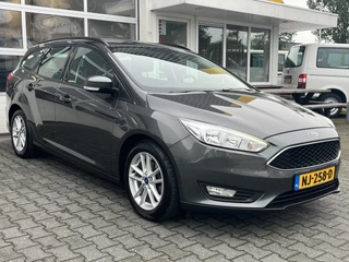 Ford Focus Wagon 1.0 Lease Edition Cruise control ECC PDC Nieuwe all-season banden Multimediavoorbereiding Navigatie Trekhaak