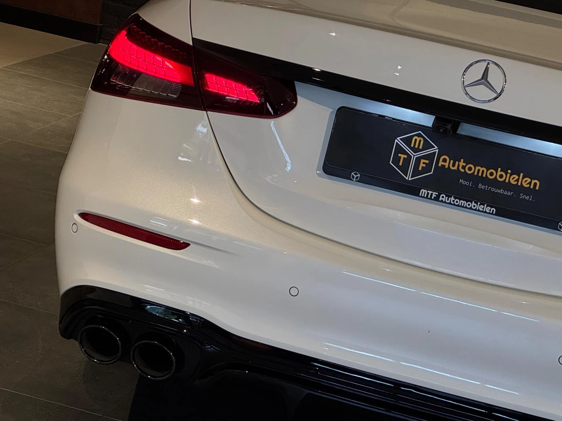 Hoofdafbeelding Mercedes-Benz E-Klasse