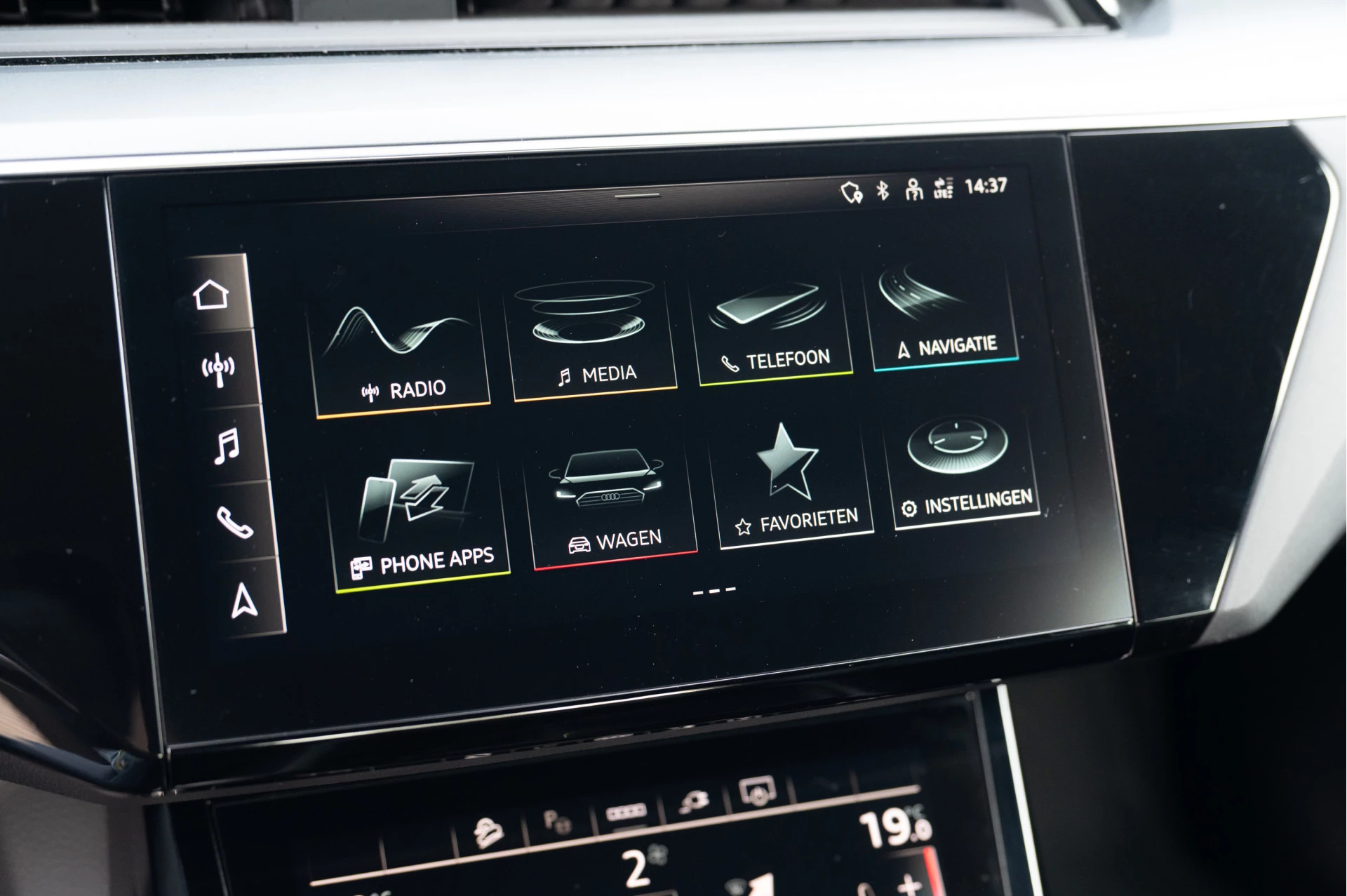 Hoofdafbeelding Audi e-tron