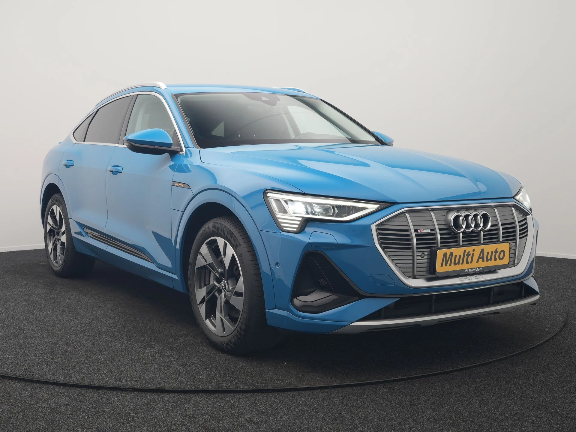 Hoofdafbeelding Audi e-tron