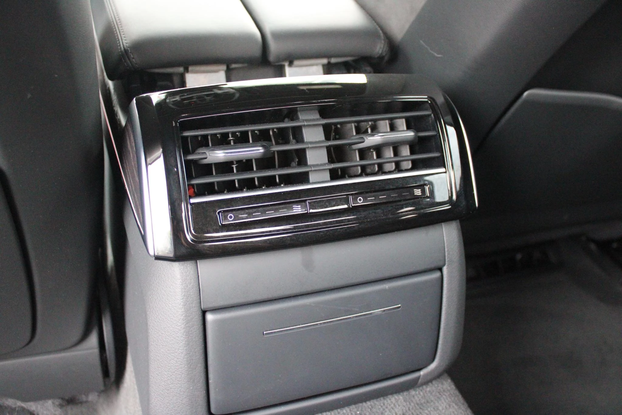 Hoofdafbeelding Audi A8