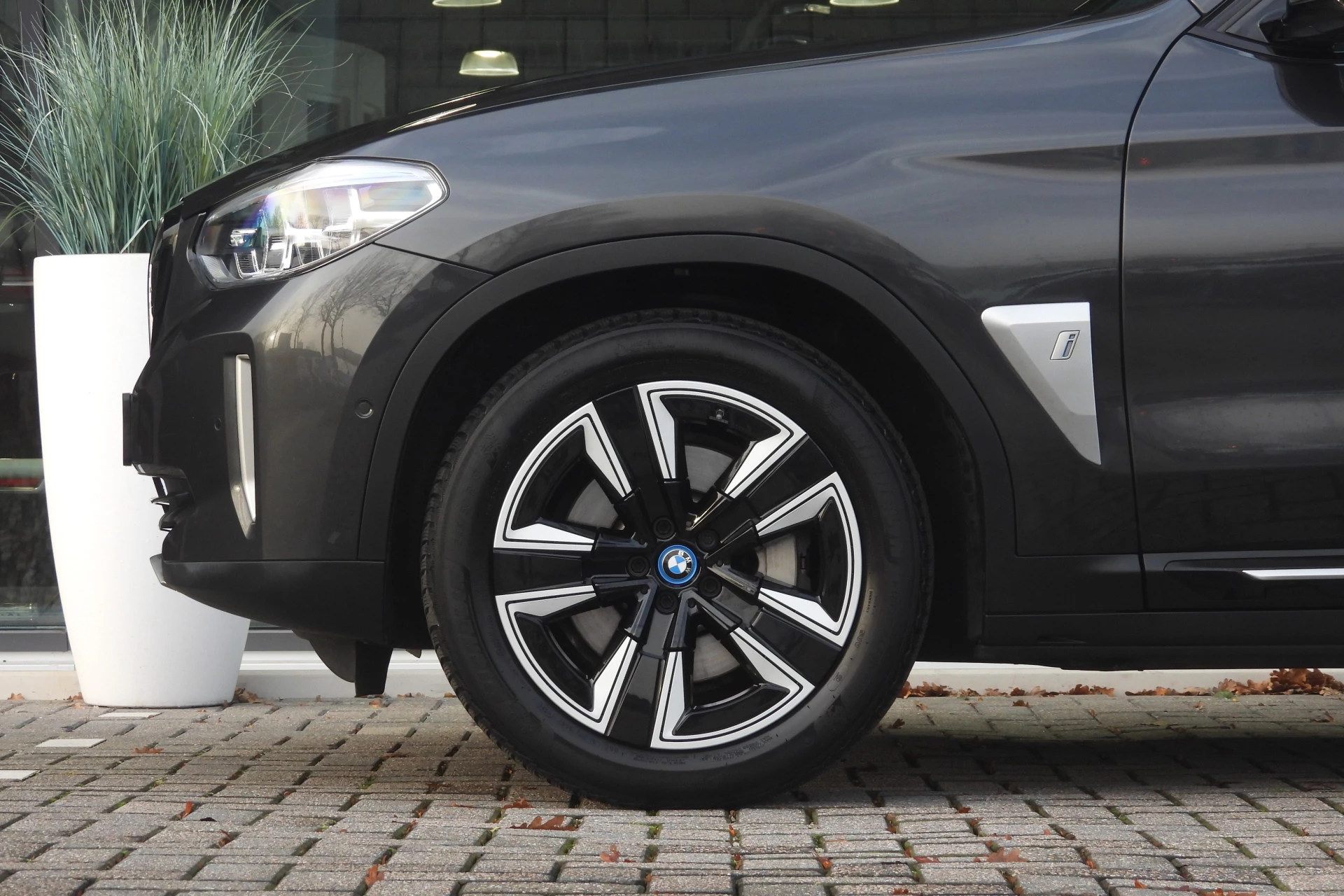 Hoofdafbeelding BMW iX3