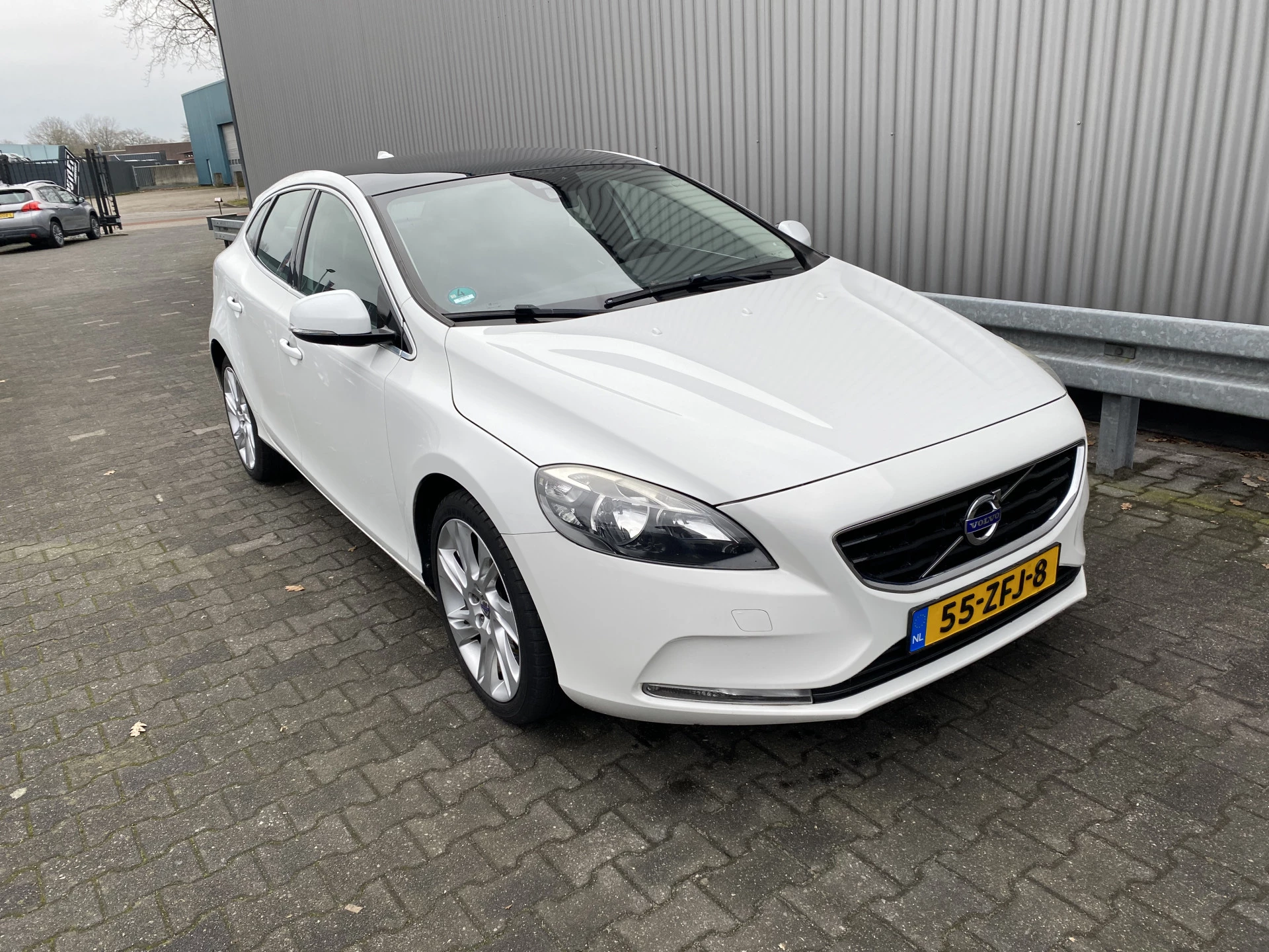 Hoofdafbeelding Volvo V40
