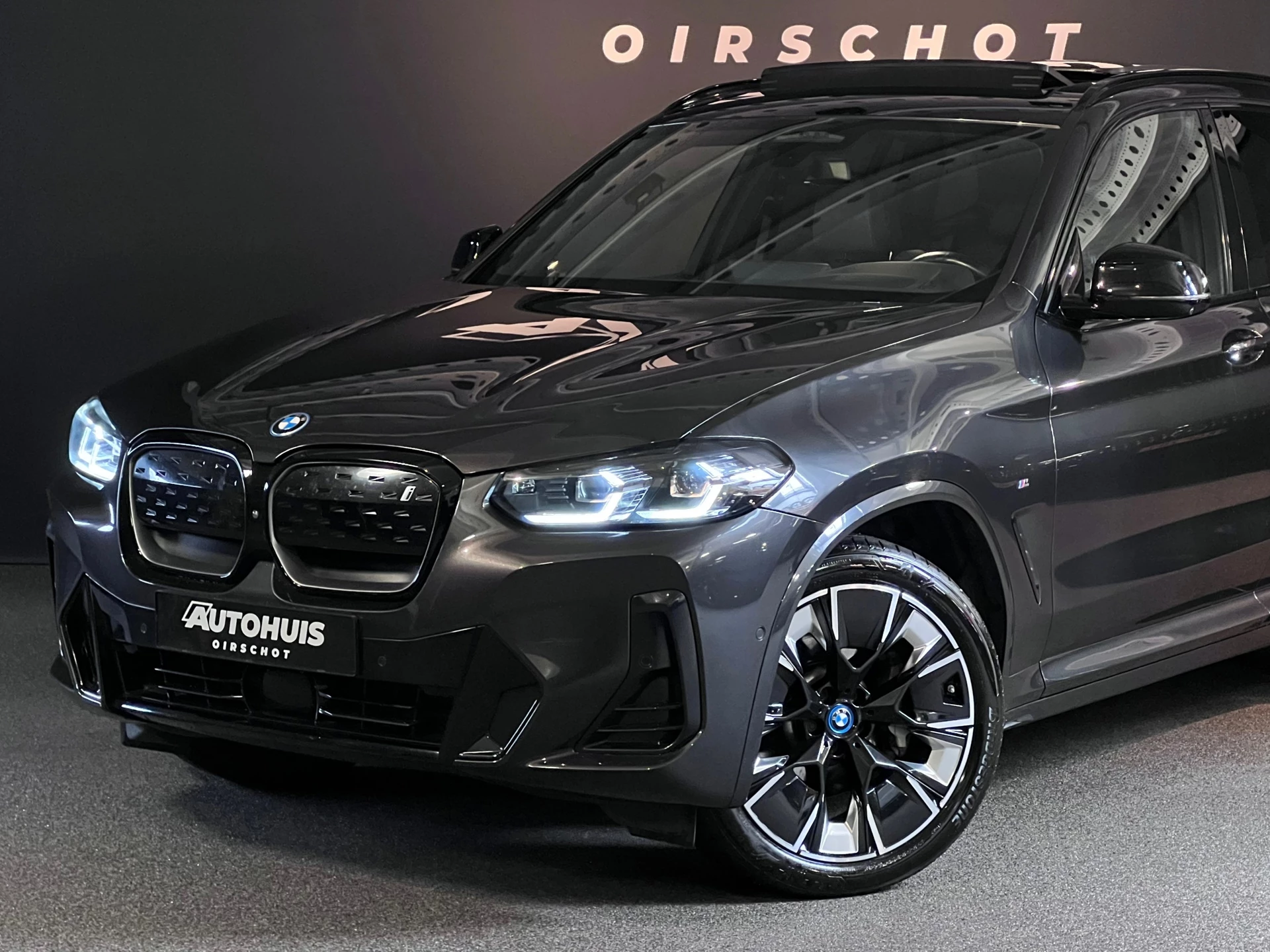 Hoofdafbeelding BMW iX3