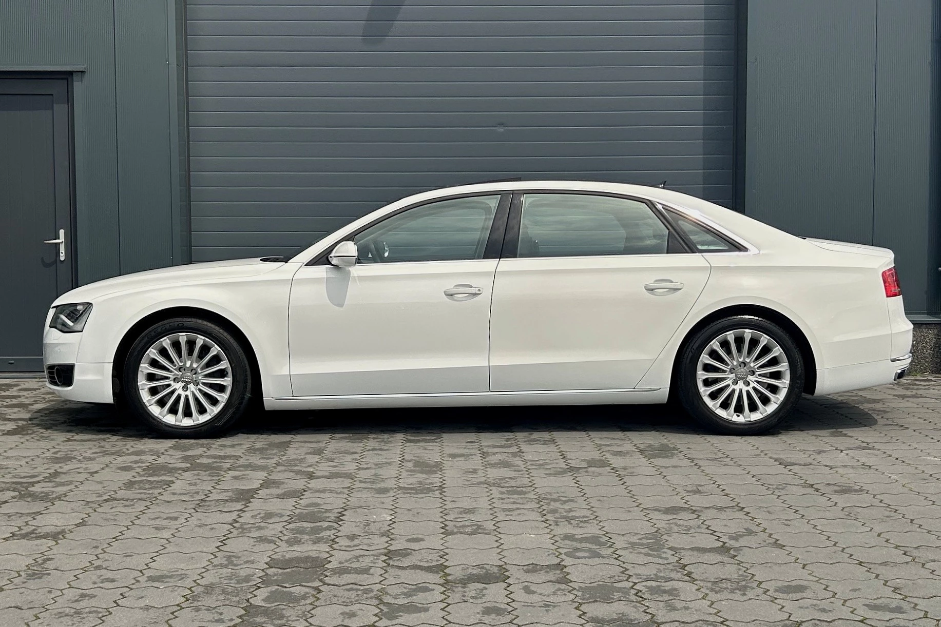 Hoofdafbeelding Audi A8