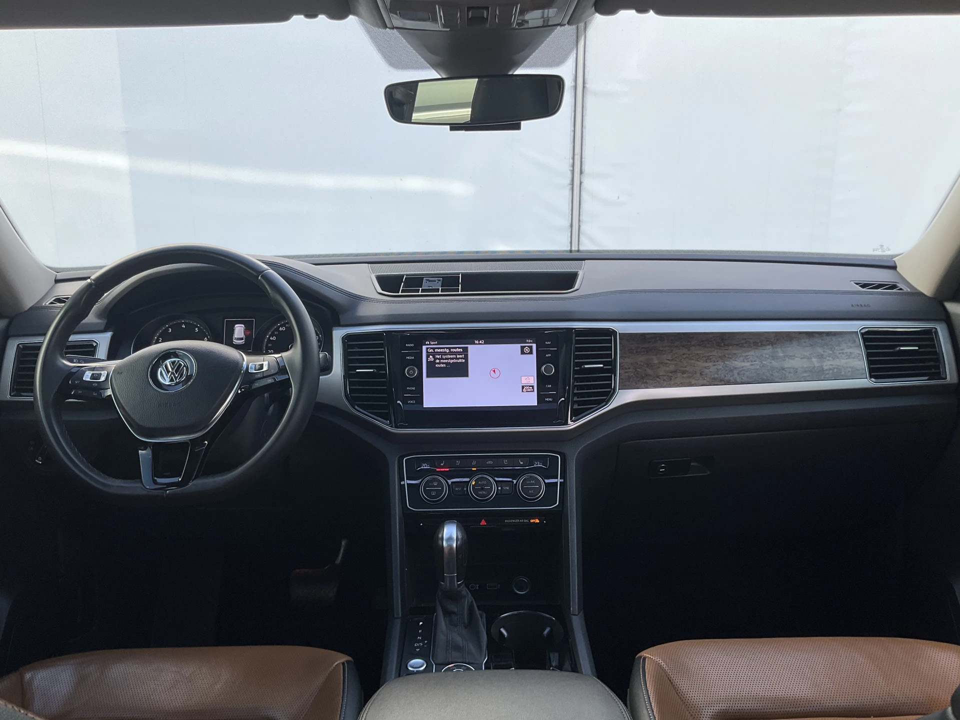 Hoofdafbeelding Volkswagen TERAMONT