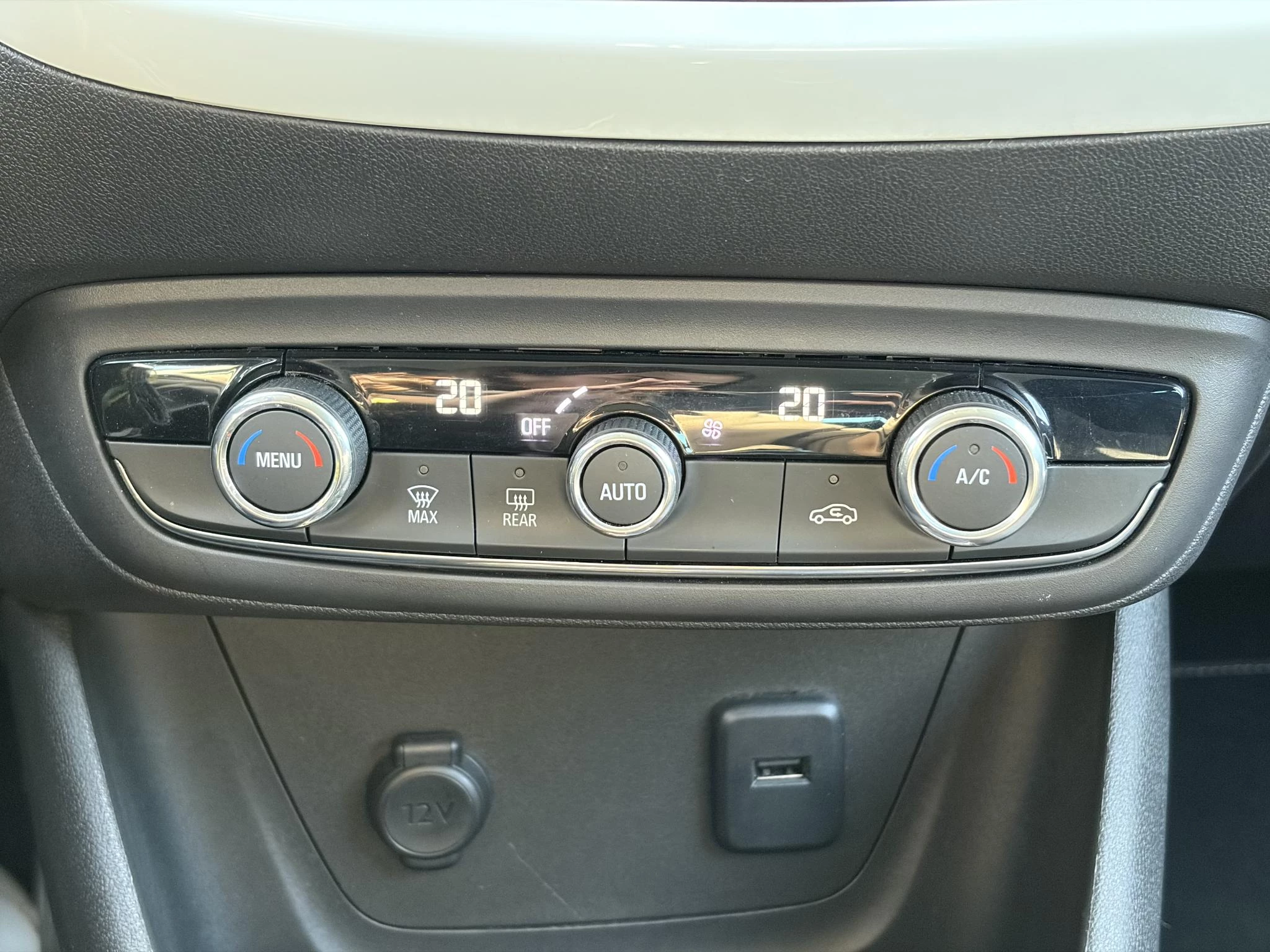 Hoofdafbeelding Opel Crossland X