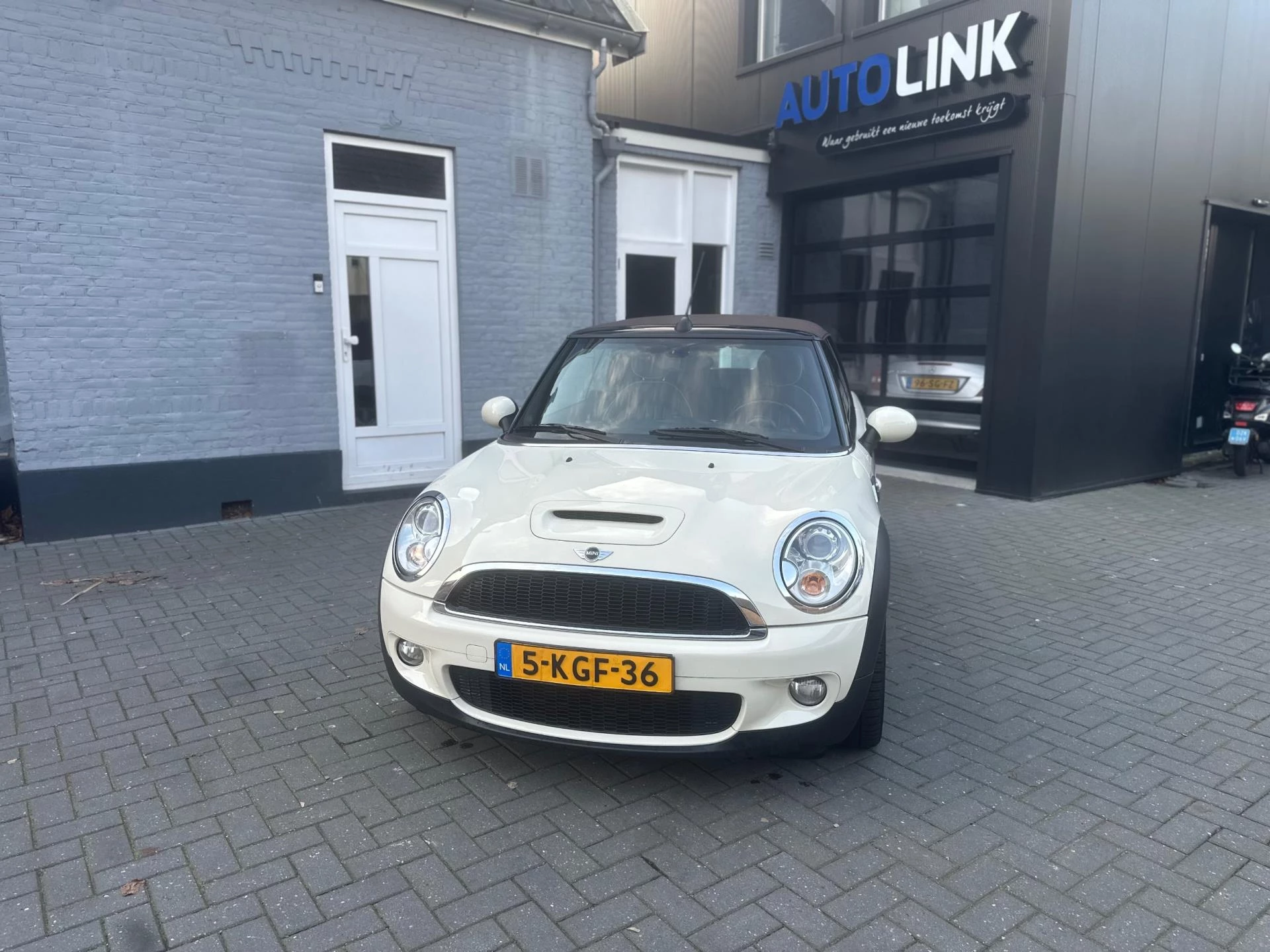 Hoofdafbeelding MINI Cabrio