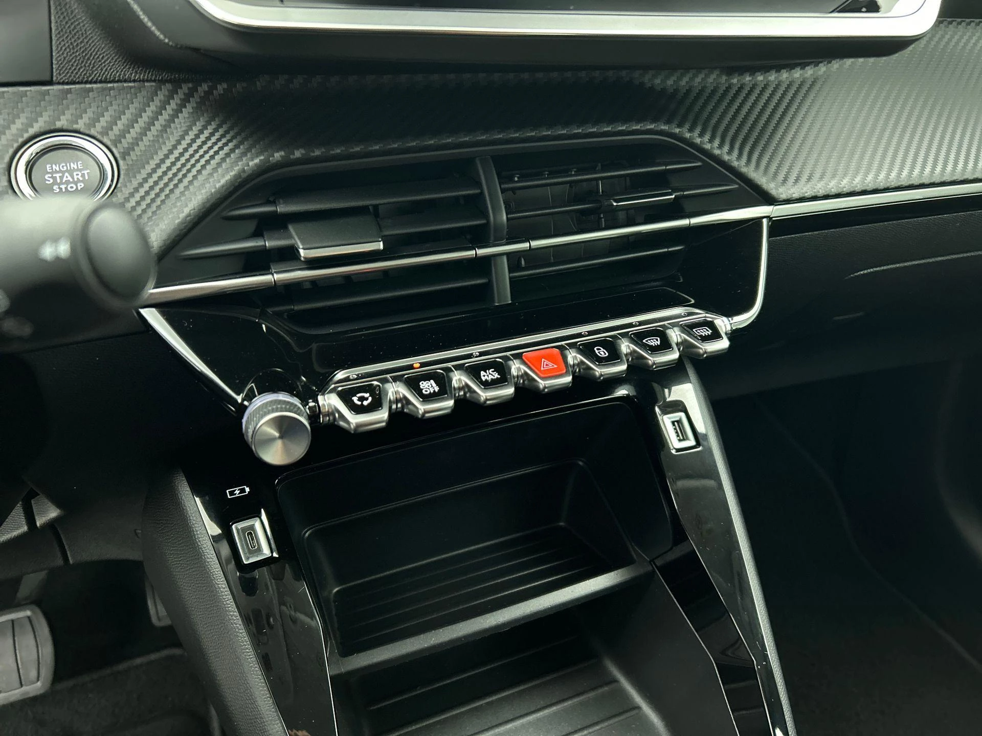 Hoofdafbeelding Peugeot e-208