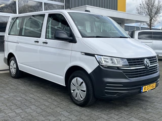 Hoofdafbeelding Volkswagen Transporter Volkswagen Transporter T6.1 Kombi 2.0 TDI L1H1-9-Persoons Incl. BTW Airco Cruise control Stoelverwarming PDC  Combi Personenbus Passenger Groepsvervoer Taxi