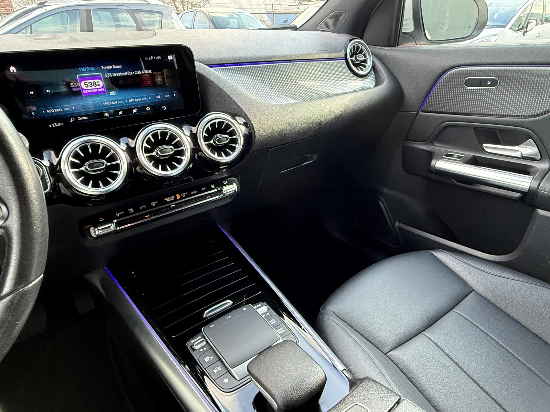 Hoofdafbeelding Mercedes-Benz EQA