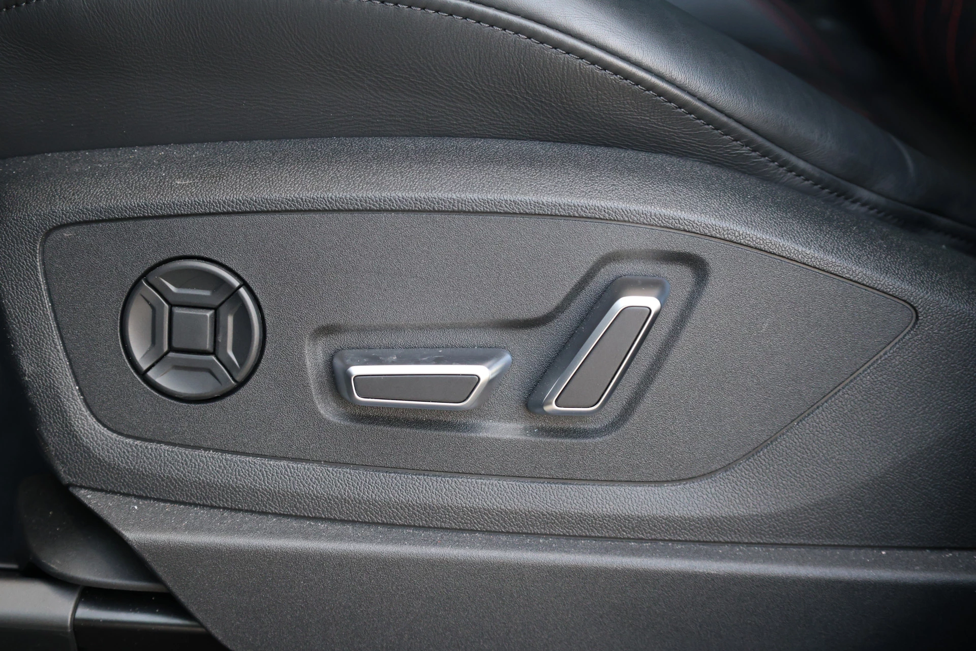 Hoofdafbeelding Audi Q8 e-tron