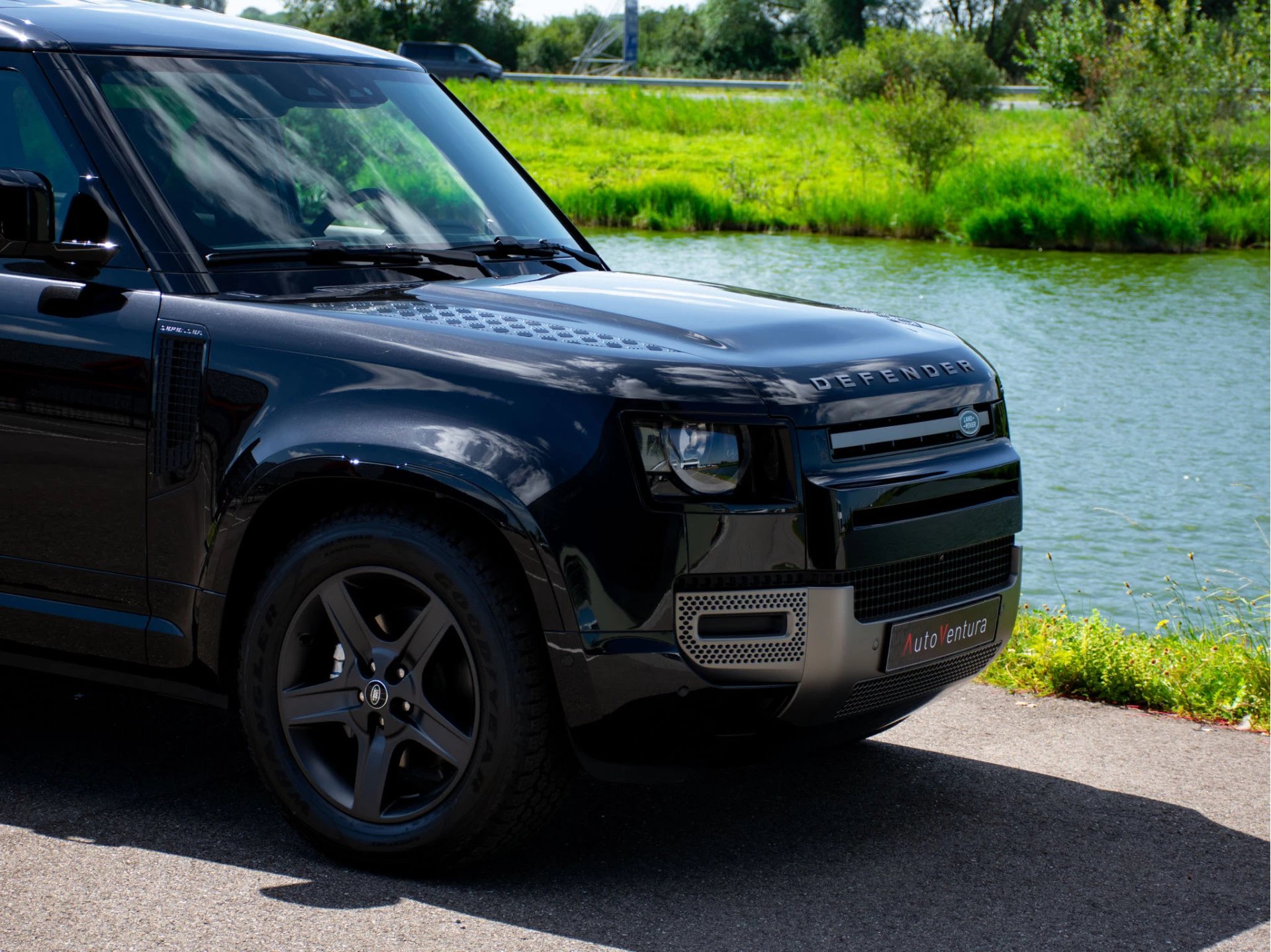 Hoofdafbeelding Land Rover Defender