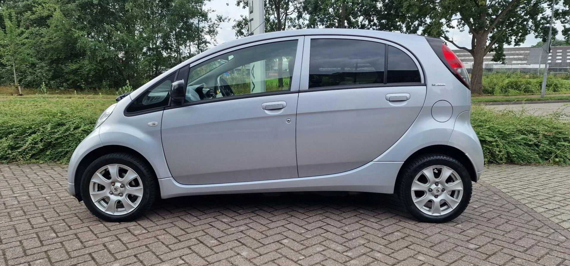 Hoofdafbeelding Peugeot iOn