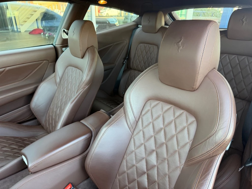 Hoofdafbeelding Ferrari FF