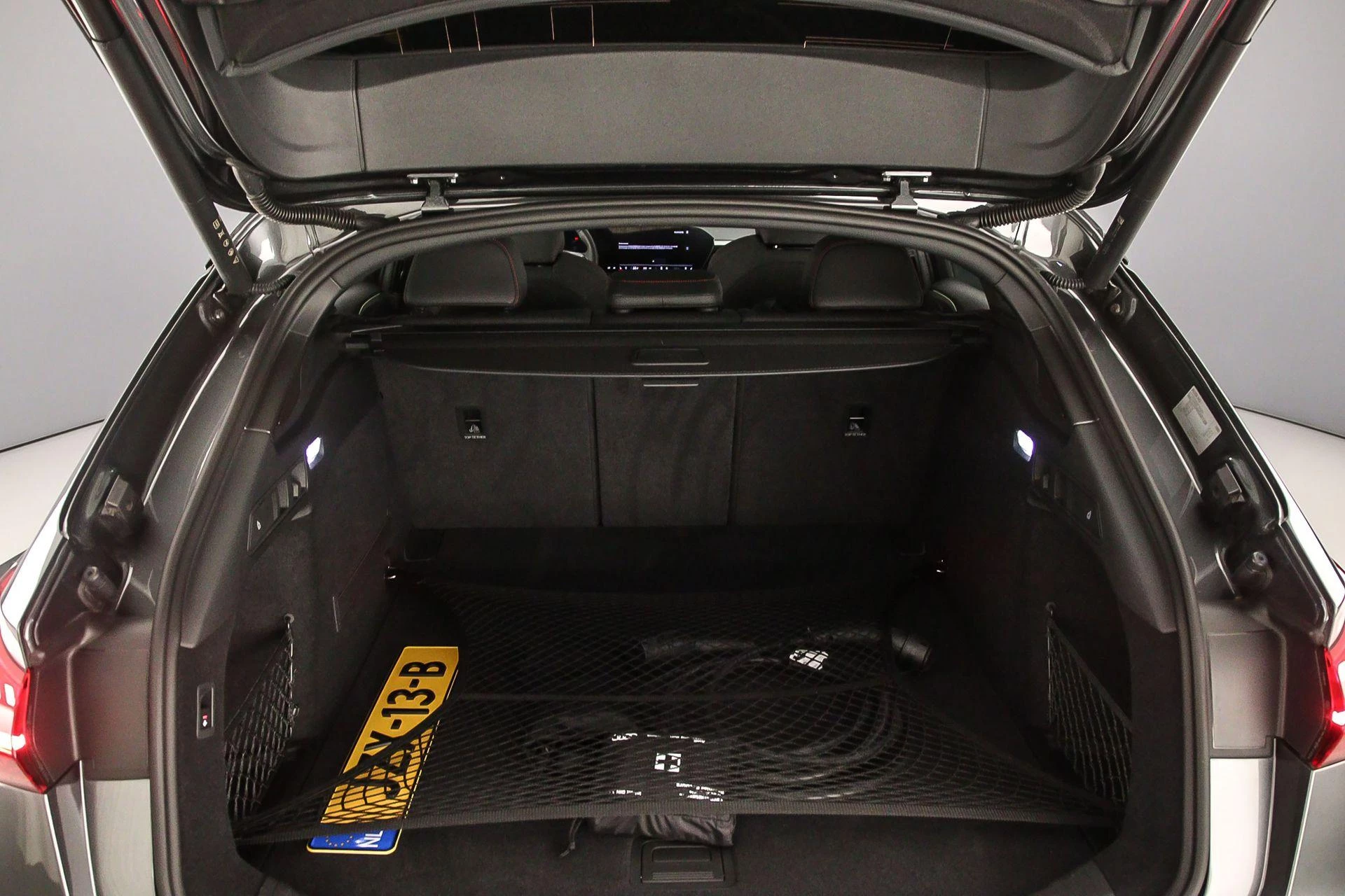 Hoofdafbeelding Audi A6 Avant e-tron