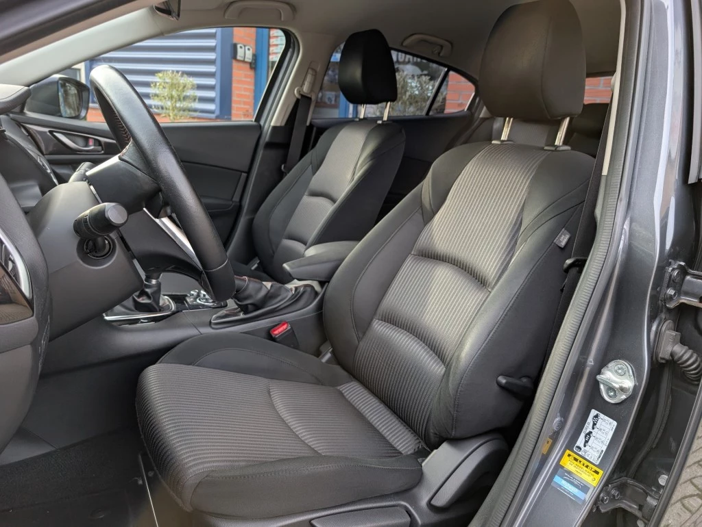 Hoofdafbeelding Mazda 3