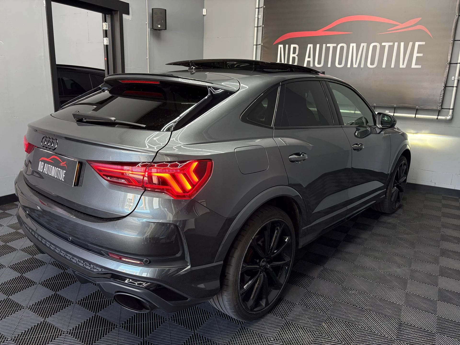 Hoofdafbeelding Audi RSQ3