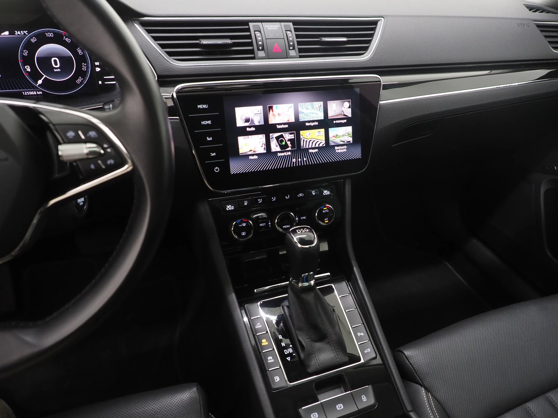 Hoofdafbeelding Škoda Superb