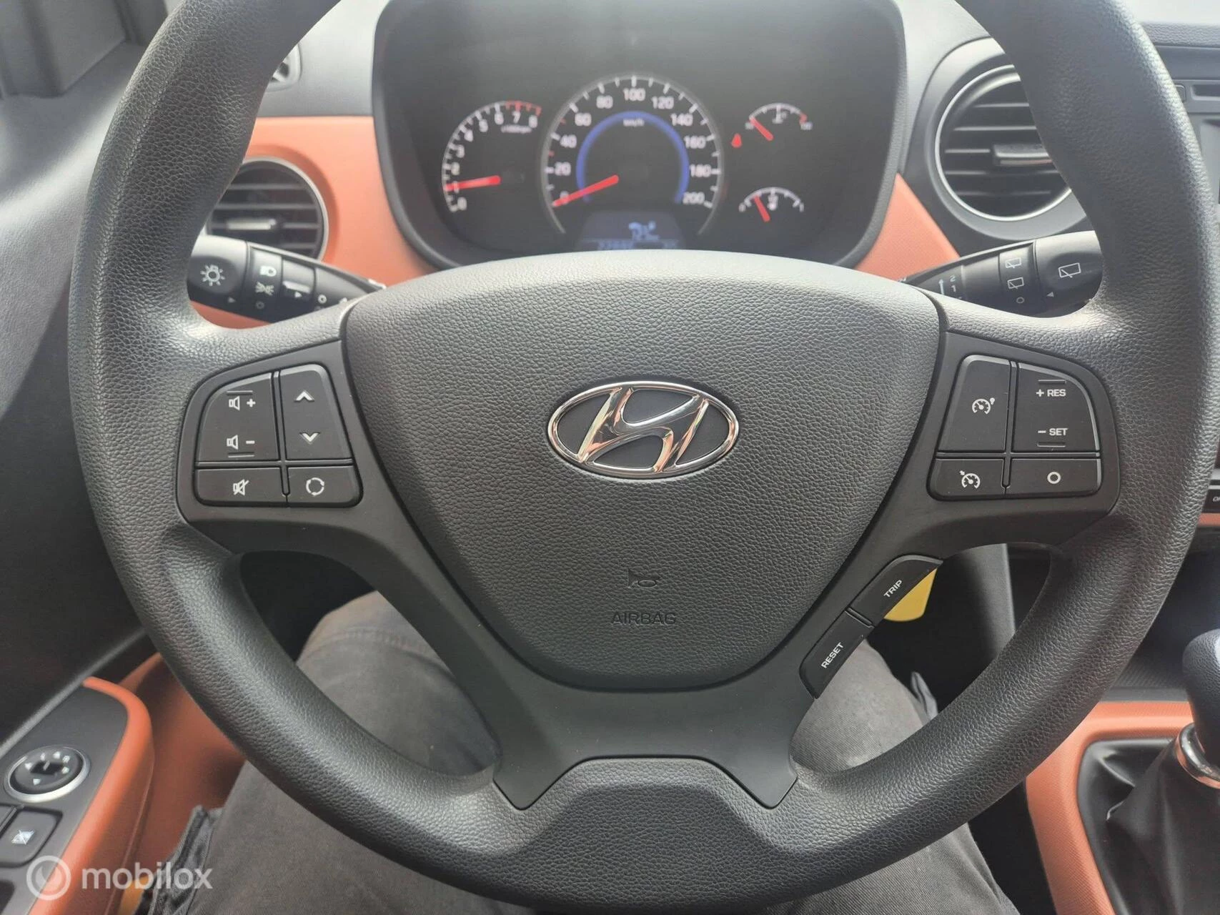Hoofdafbeelding Hyundai i10