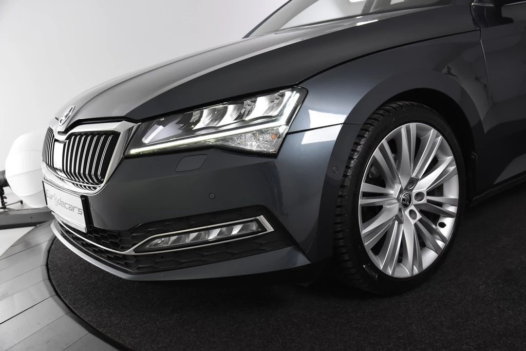 Hoofdafbeelding Škoda Superb