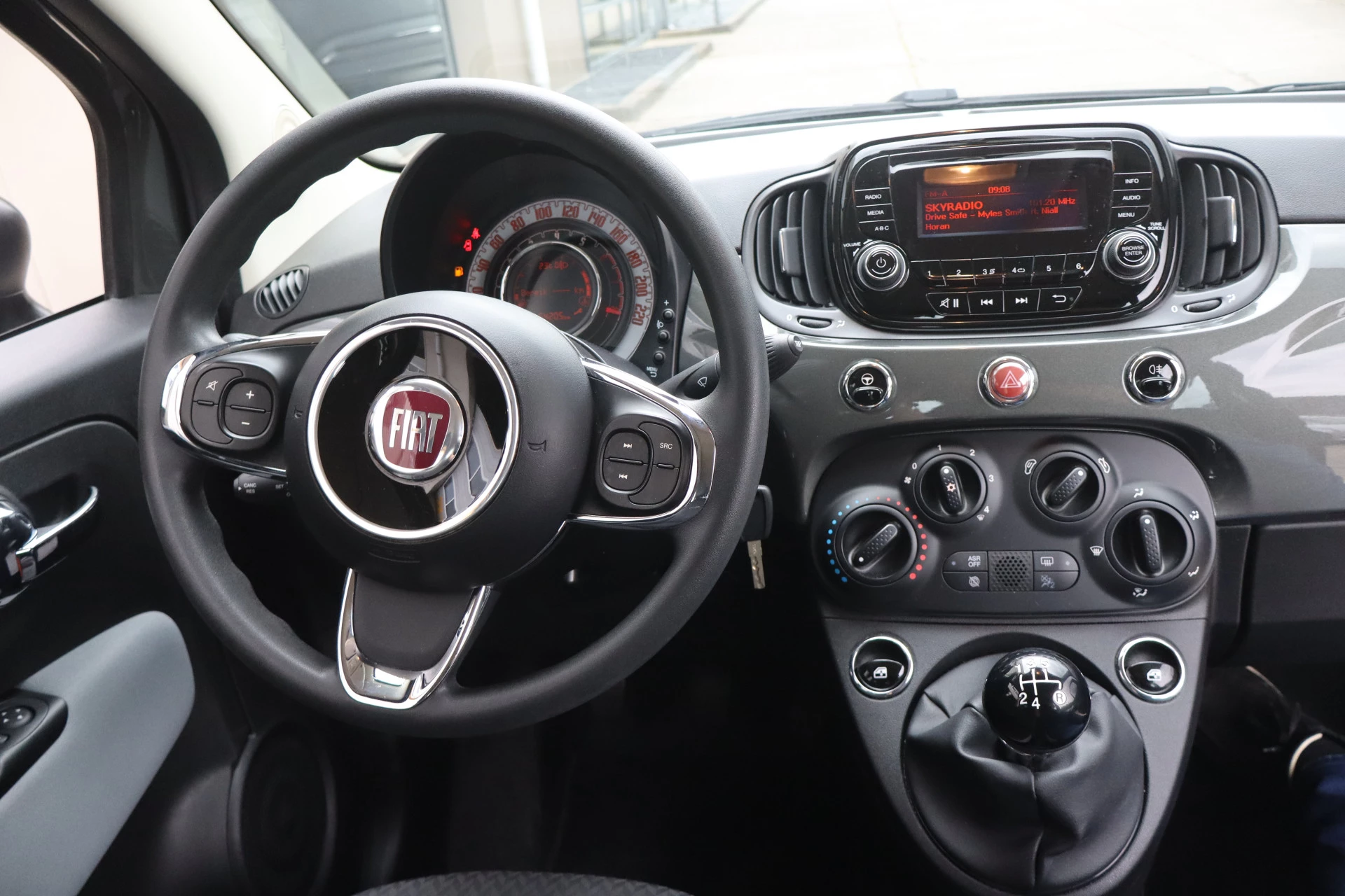 Hoofdafbeelding Fiat 500C
