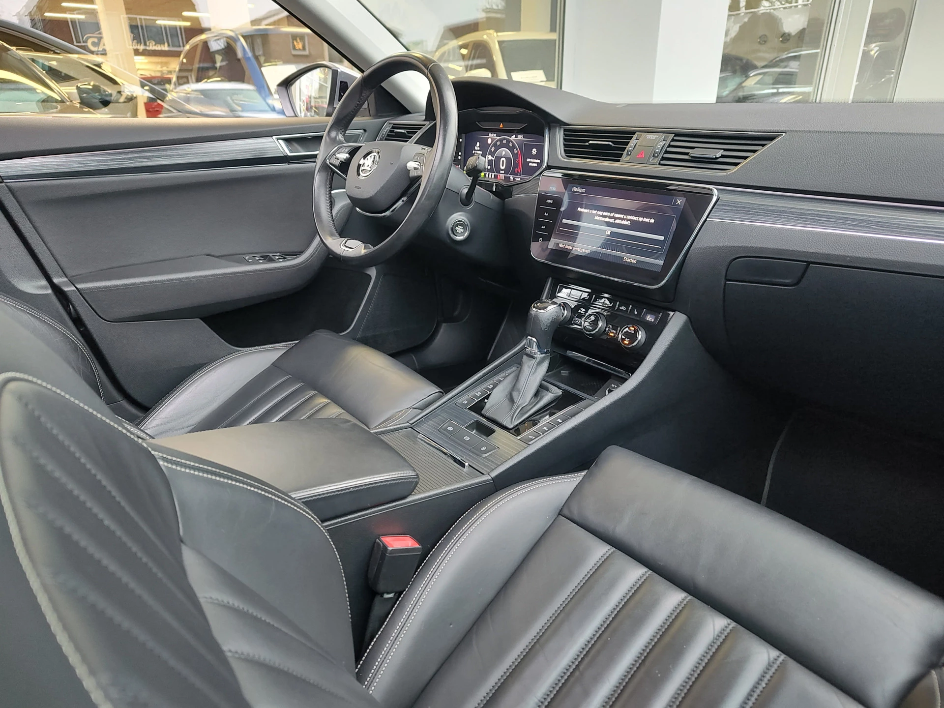 Hoofdafbeelding Škoda Superb