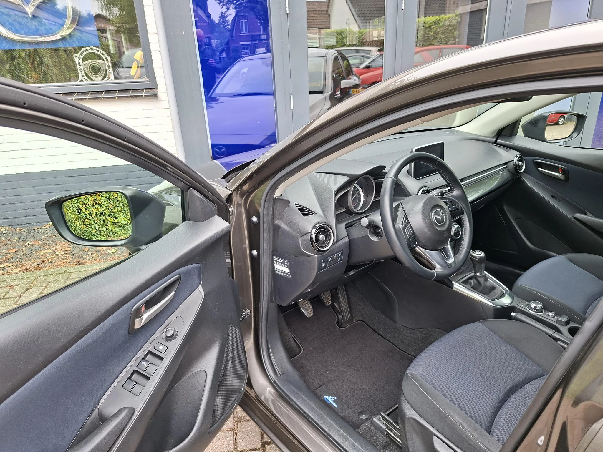 Hoofdafbeelding Mazda 2